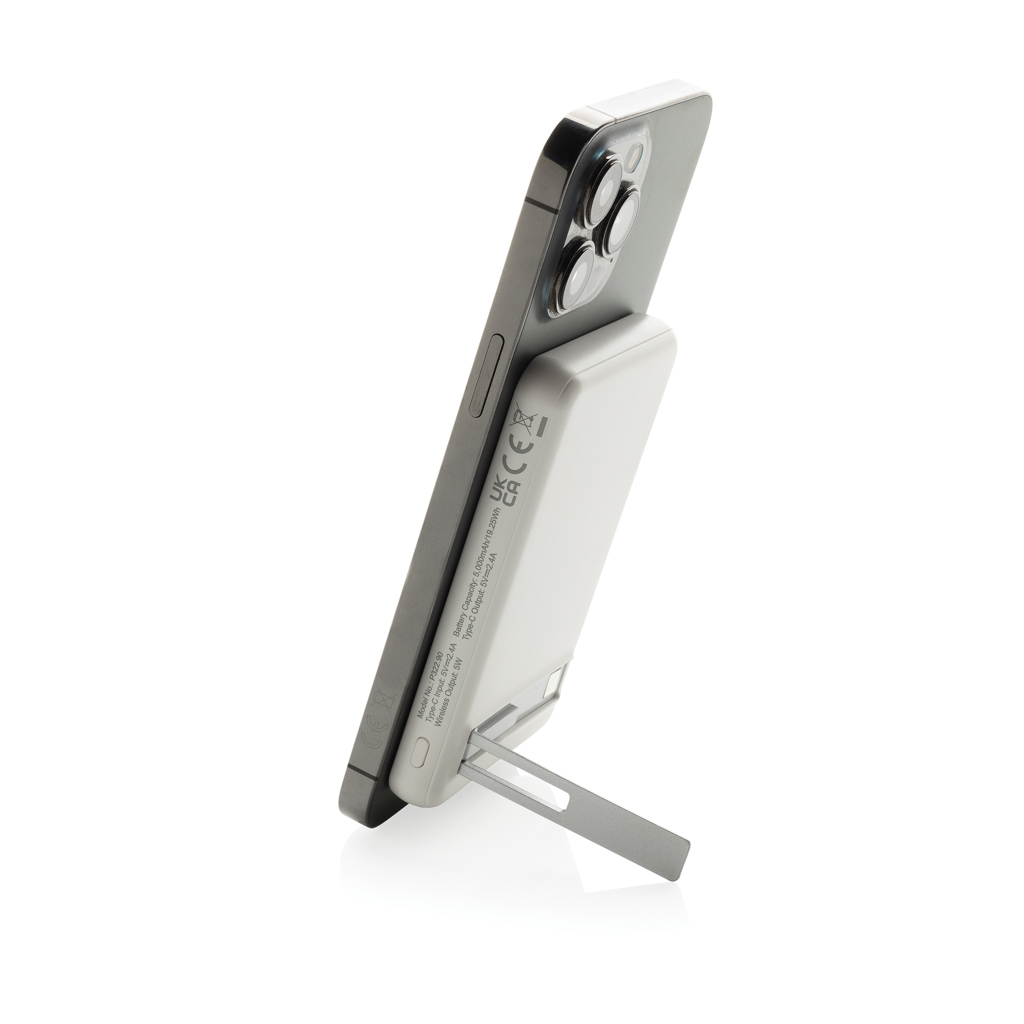 Zen 5000mAh 5W magnetische Bambus-Powerbank aus RCS rPlastik