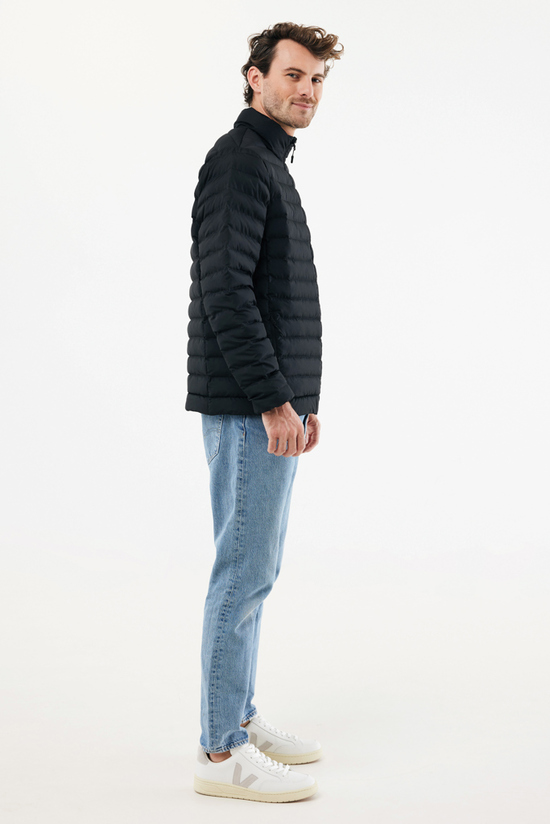 IQONIQ Maiko Herren Steppjacke aus recyceltem Polyester